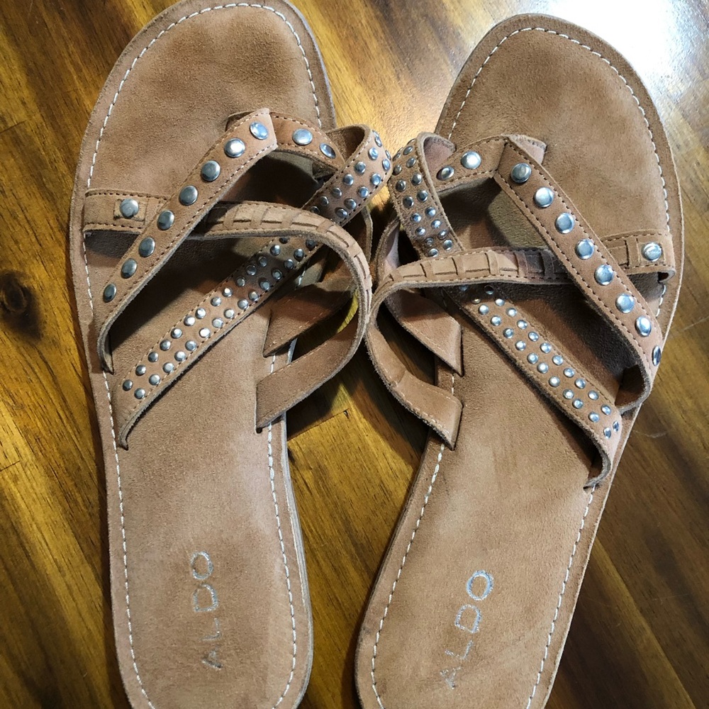 Aldo leather sandals. Size 41, 9.5/10 US. Like new